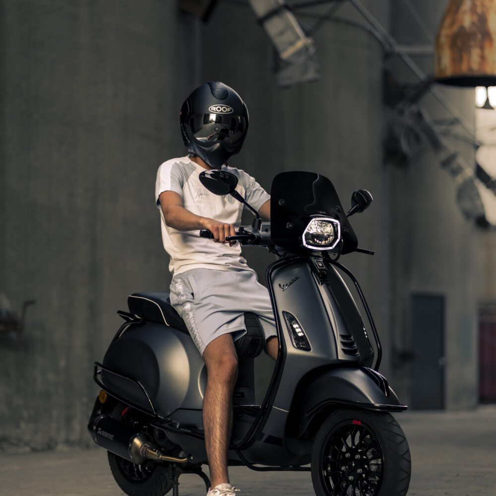 Gemakkelijk en snel jouw scooter helm kopen! Scooterhelmen.nl