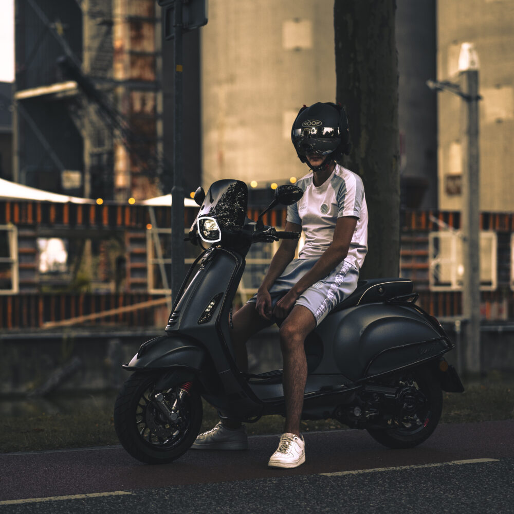 Gemakkelijk en snel jouw scooter helm kopen! Scooterhelmen.nl